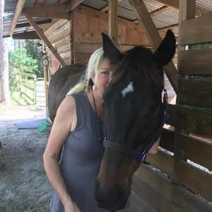 Meet your Posher, Andrea